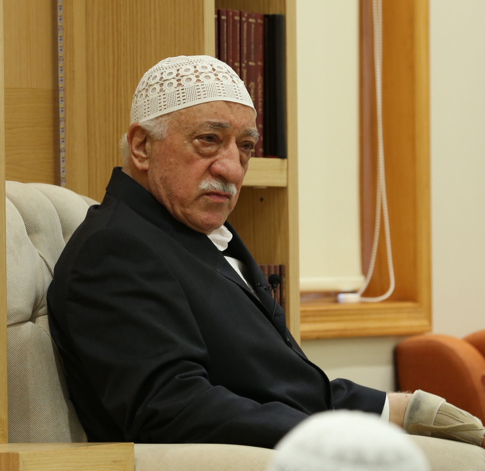 Muhterem Fethullah Gülen Hocaefendi Sohbet Ederken